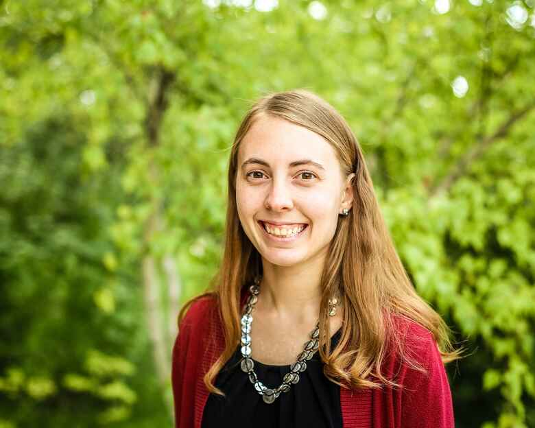 Alissa Cline headshot